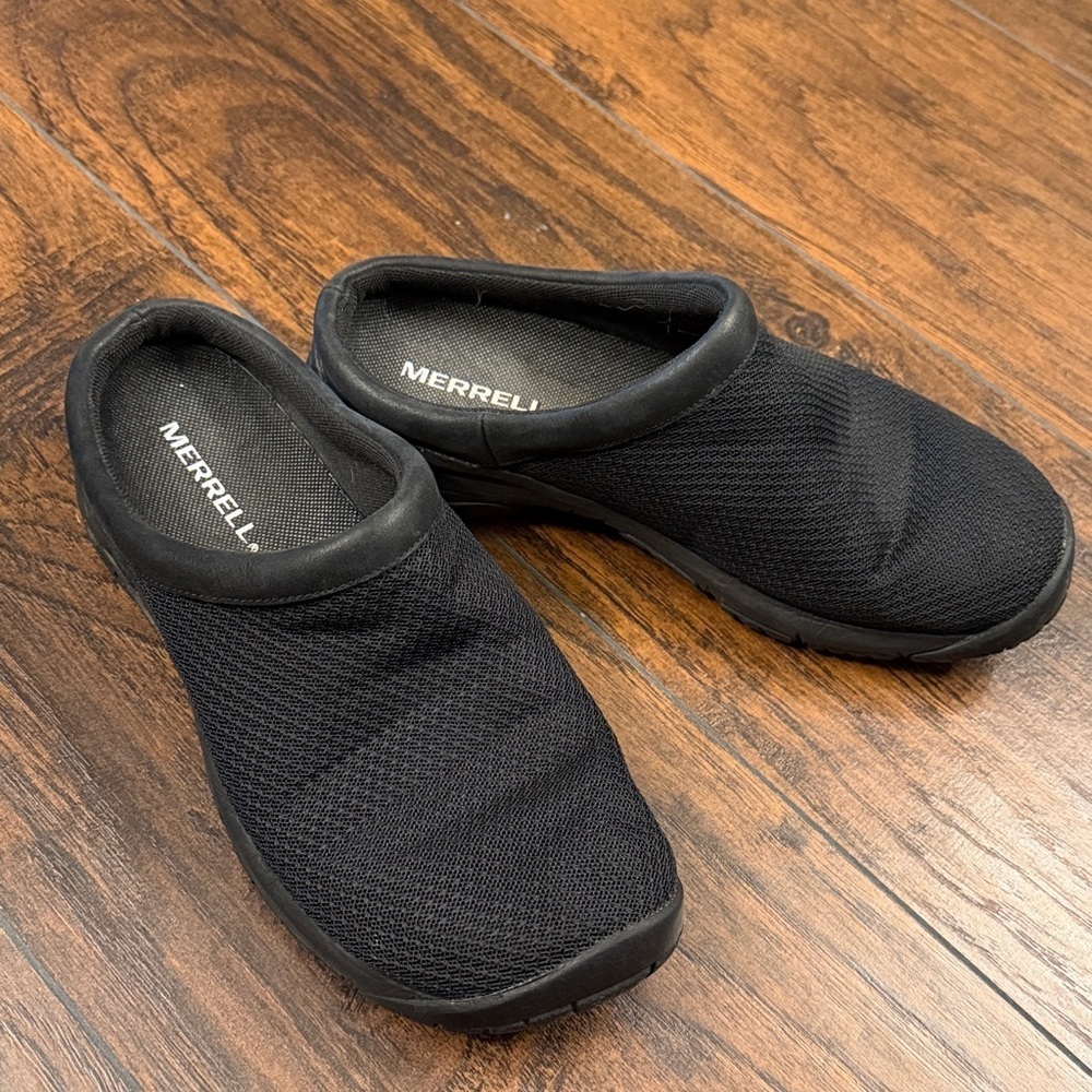 Merrell women’s Encore Breeze slip on size 7.5 (SB1)